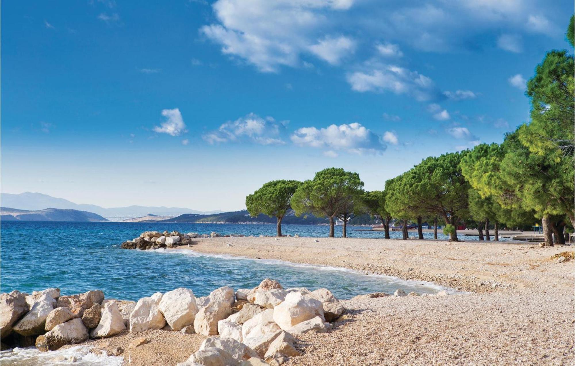 Nice Apartment In Crikvenica With Wifi מראה חיצוני תמונה