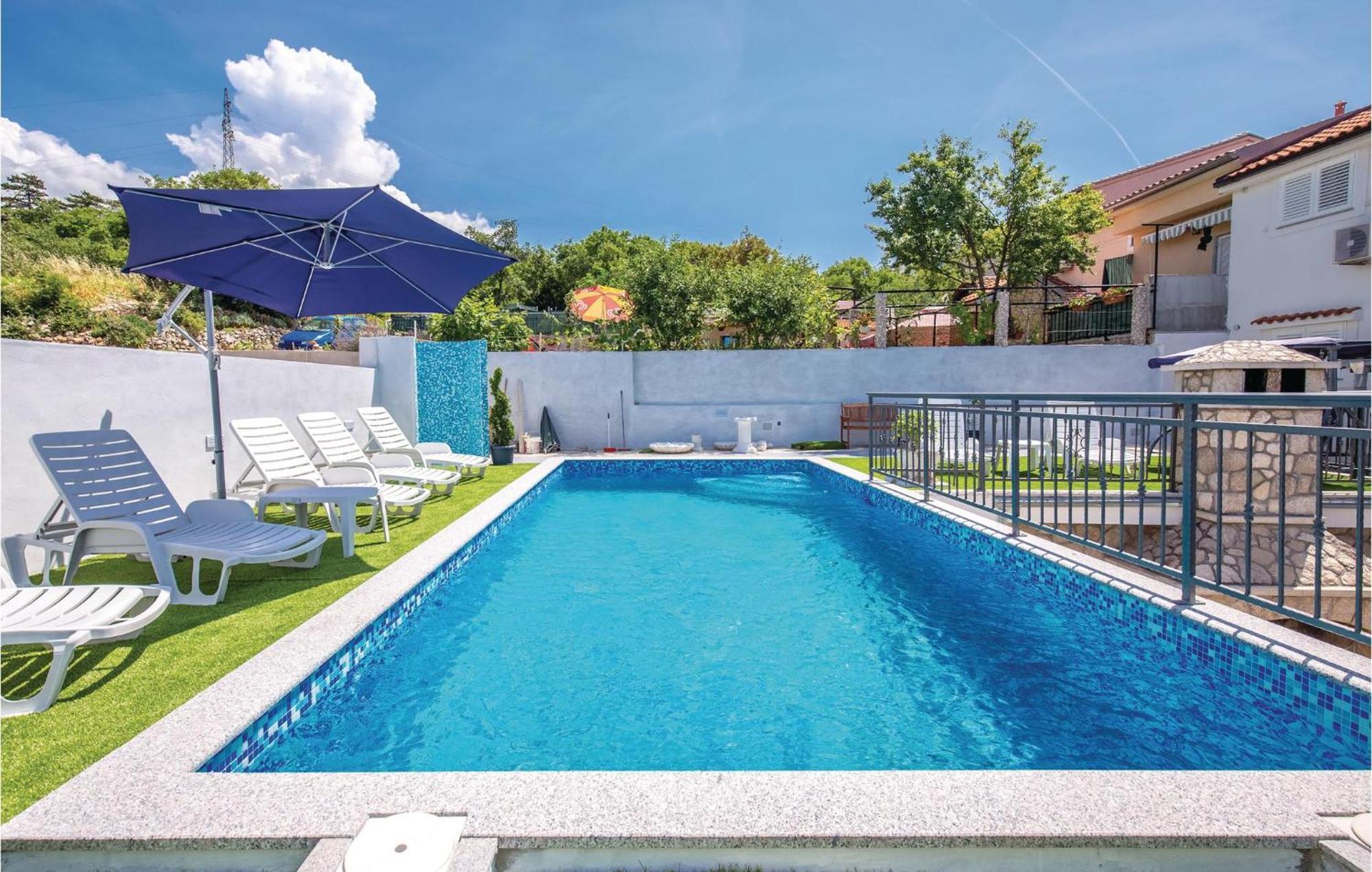 Nice Apartment In Crikvenica With Wifi מראה חיצוני תמונה